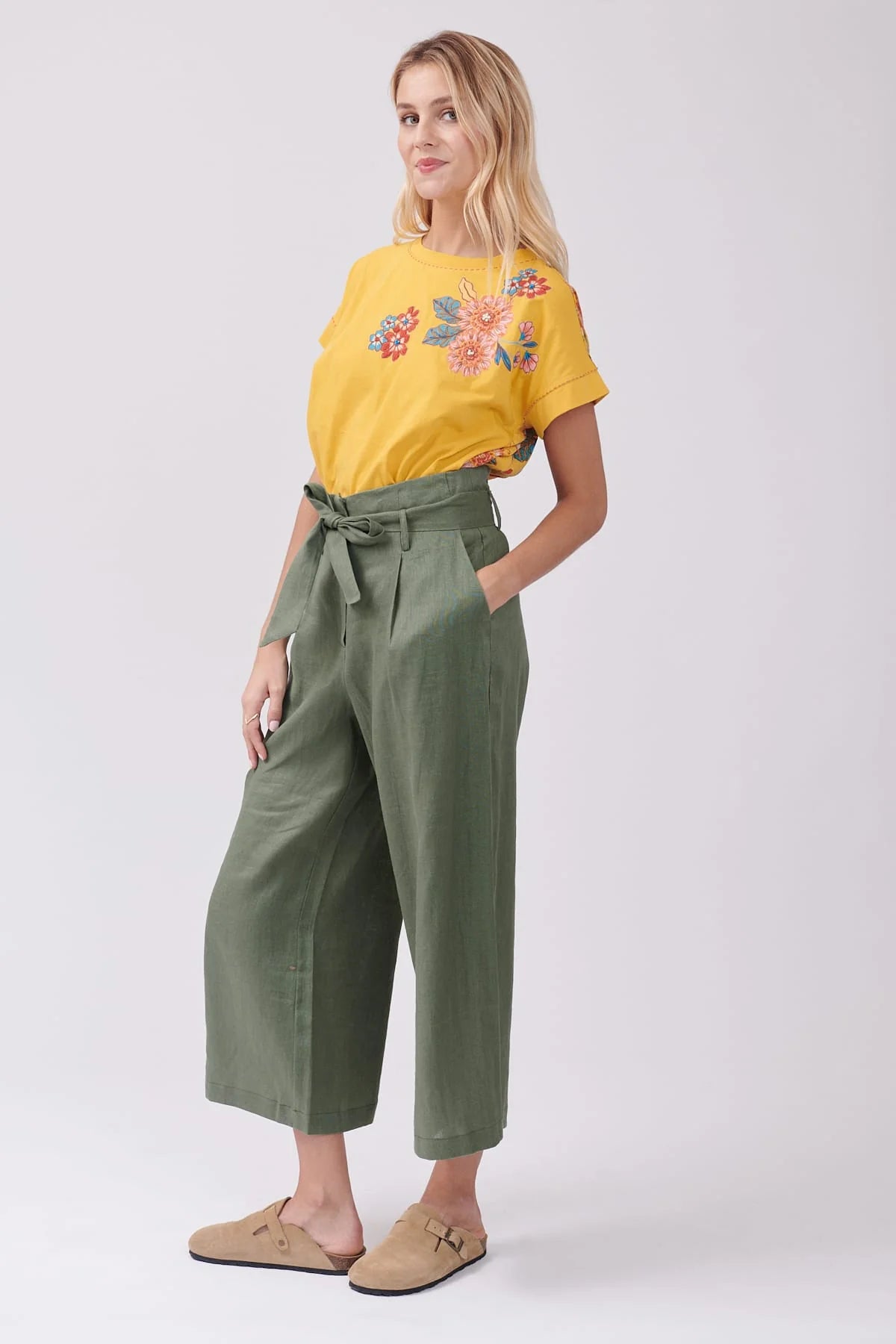 Pearl linen trousers  -olive