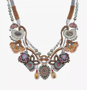 Champagne Kiss, Fara Necklace