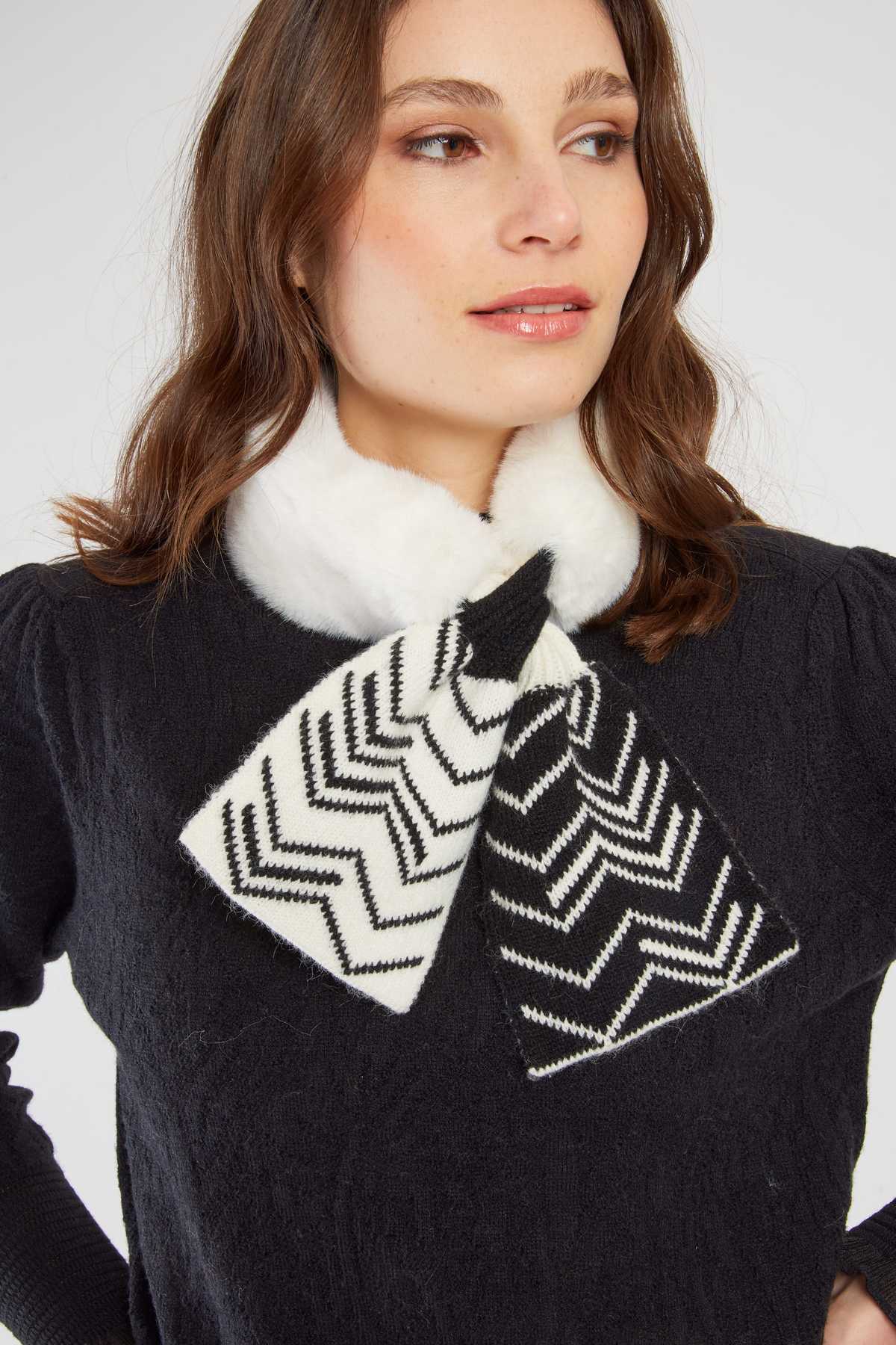 Lizbeth Faux Fur Scarf, White/Ecru