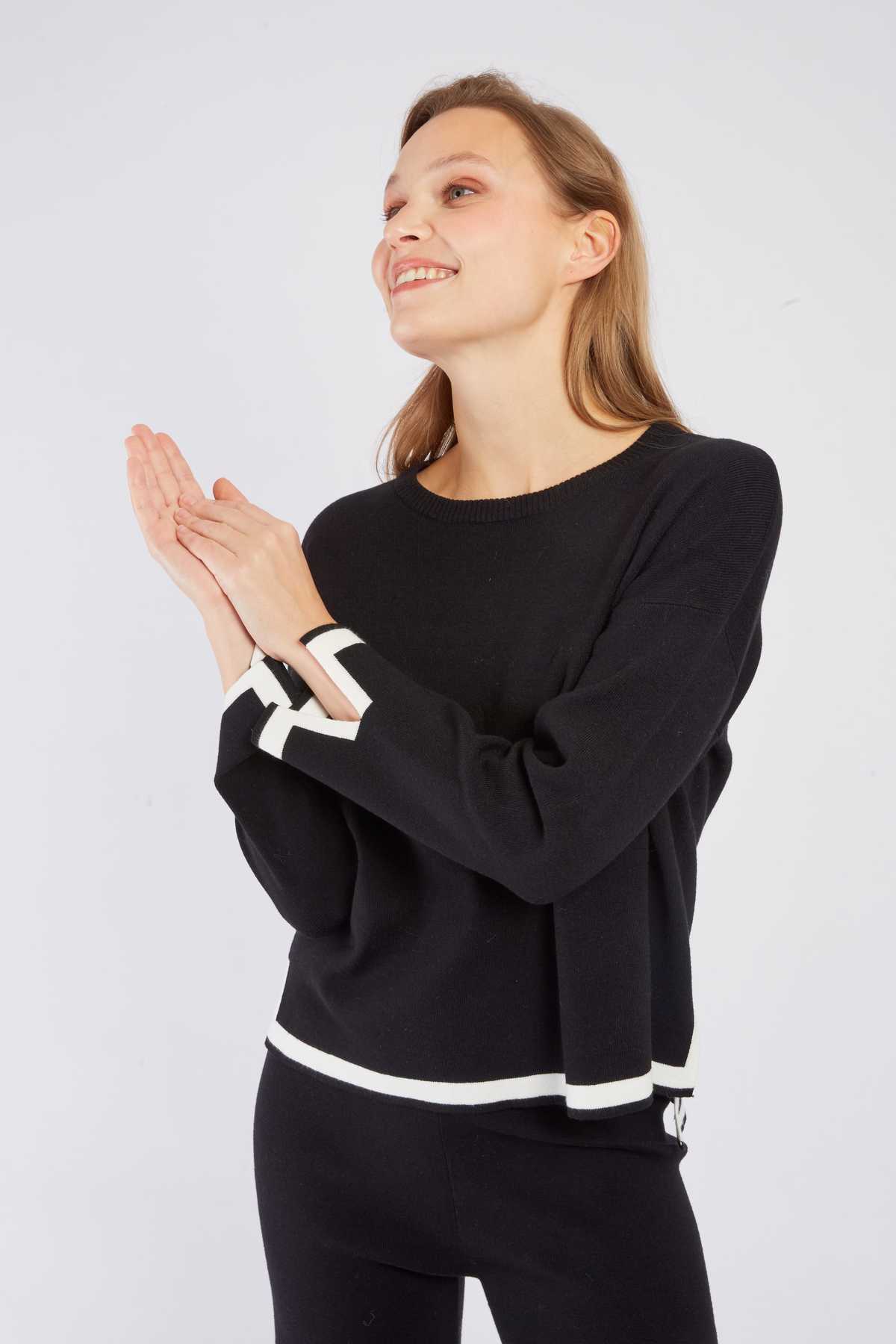 Zaara Sweater Top, Blk