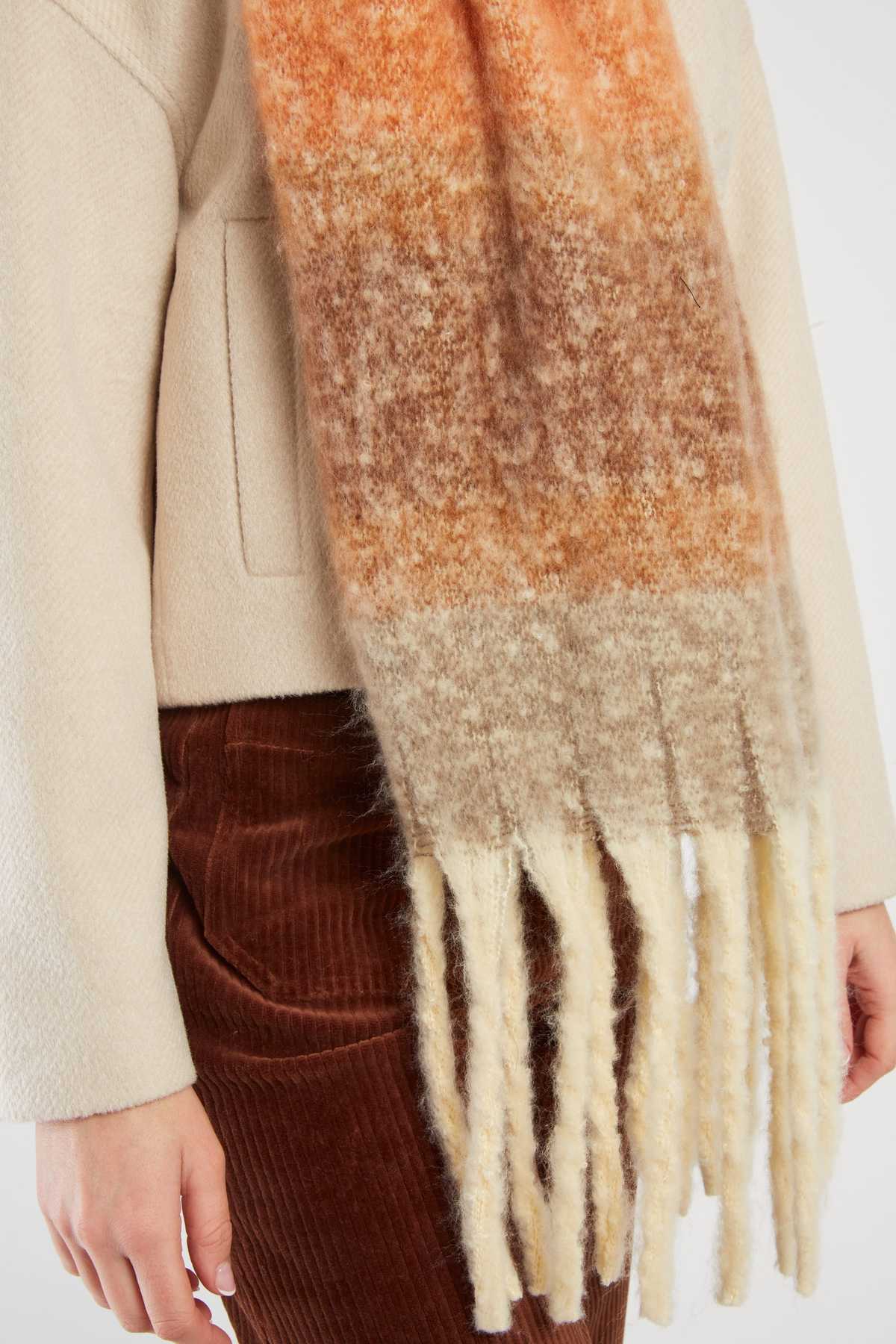 Luigia Scarf, Beige