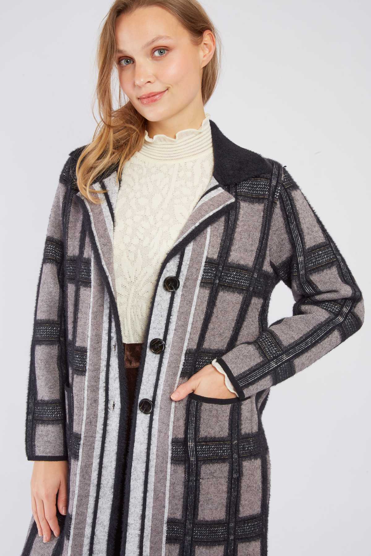 Bastianne Cardigan/ Coat, Black