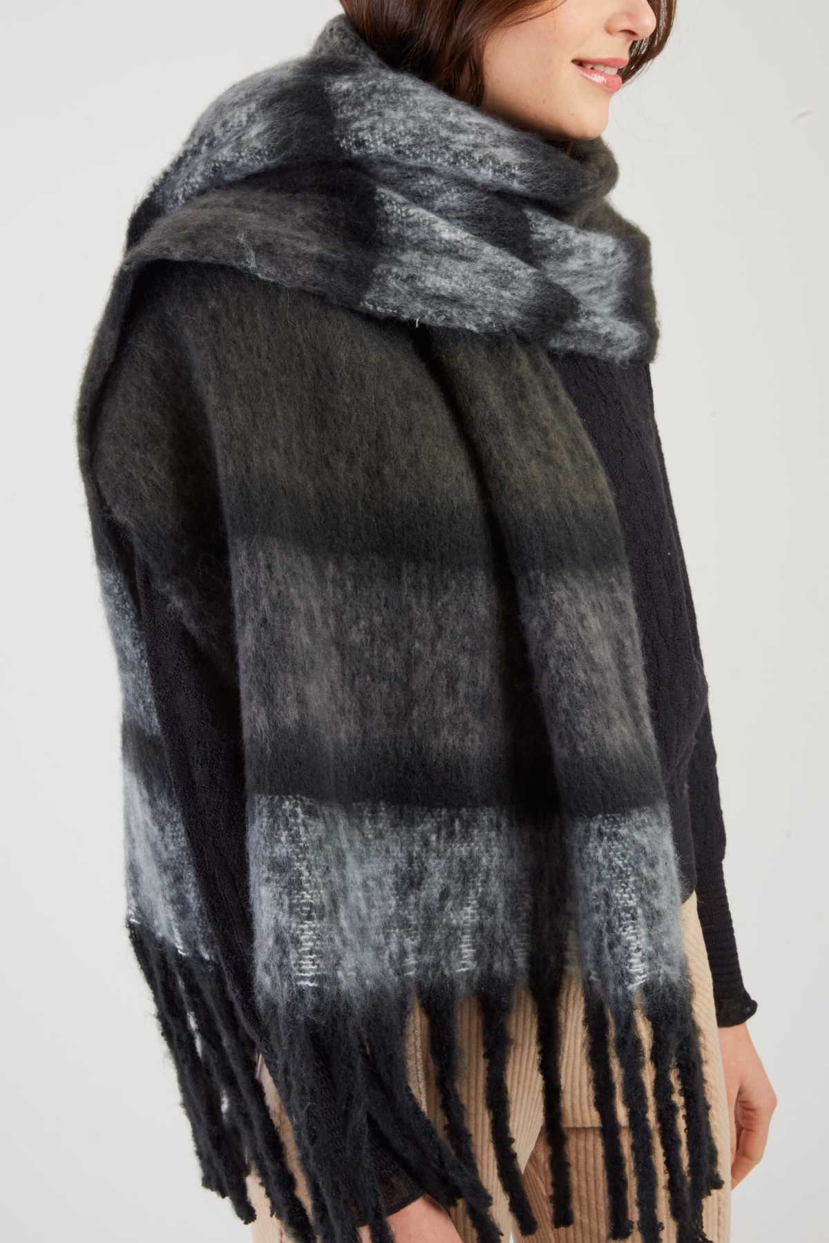 Luigia Scarf, Black