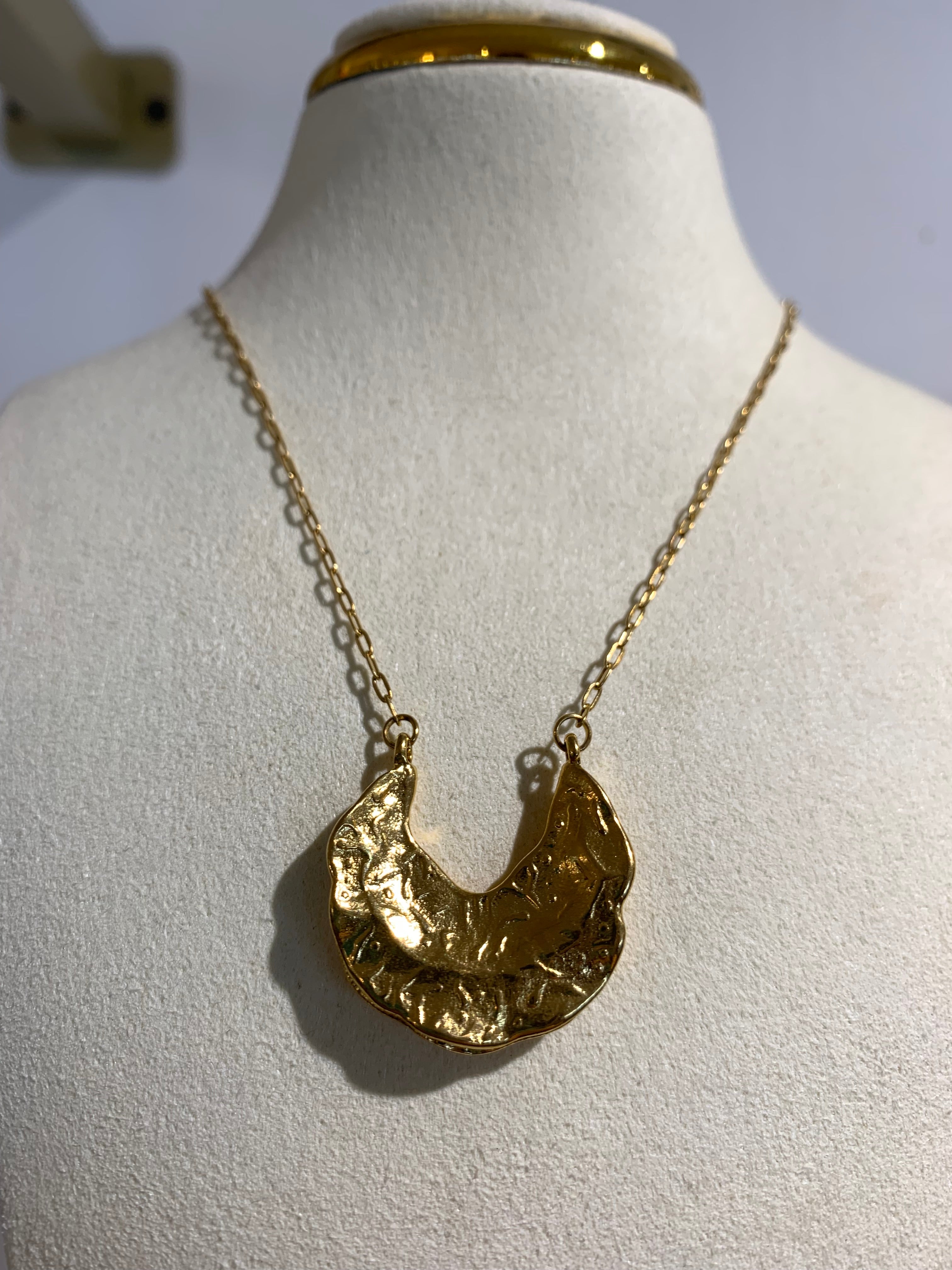 Abstract Horseshoe Necklace